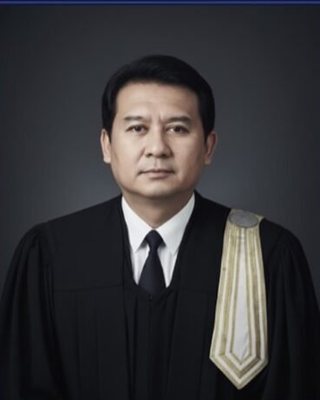 จิรภัทร วินารุ่งเรือง
